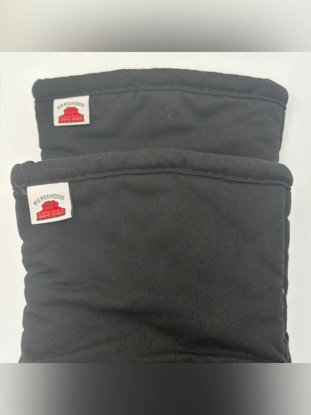 Big Red House Oven Mitts Pair Black BBQ Grill Heat Resistant